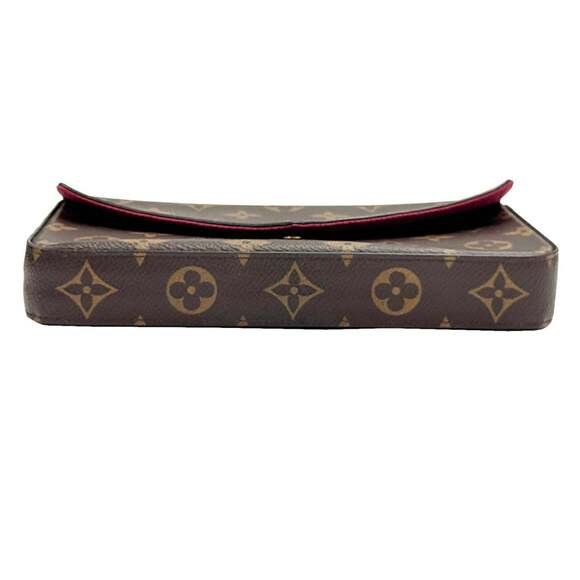 LOUIS VUITTON Authentic Brown Monogram Pochette Shoulder Bag